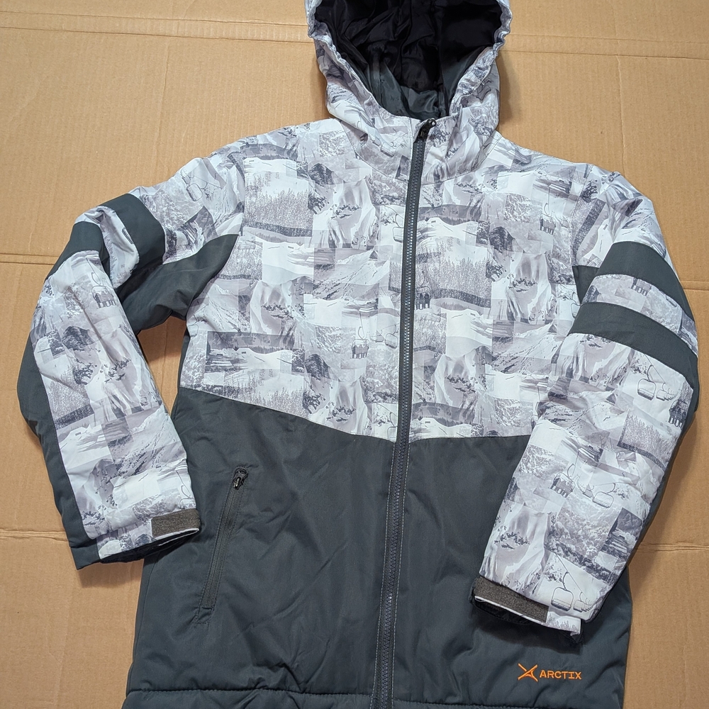 Arctix Camo Catamount Winter Ski Snowboard White Gray Youth Coat Large 5K